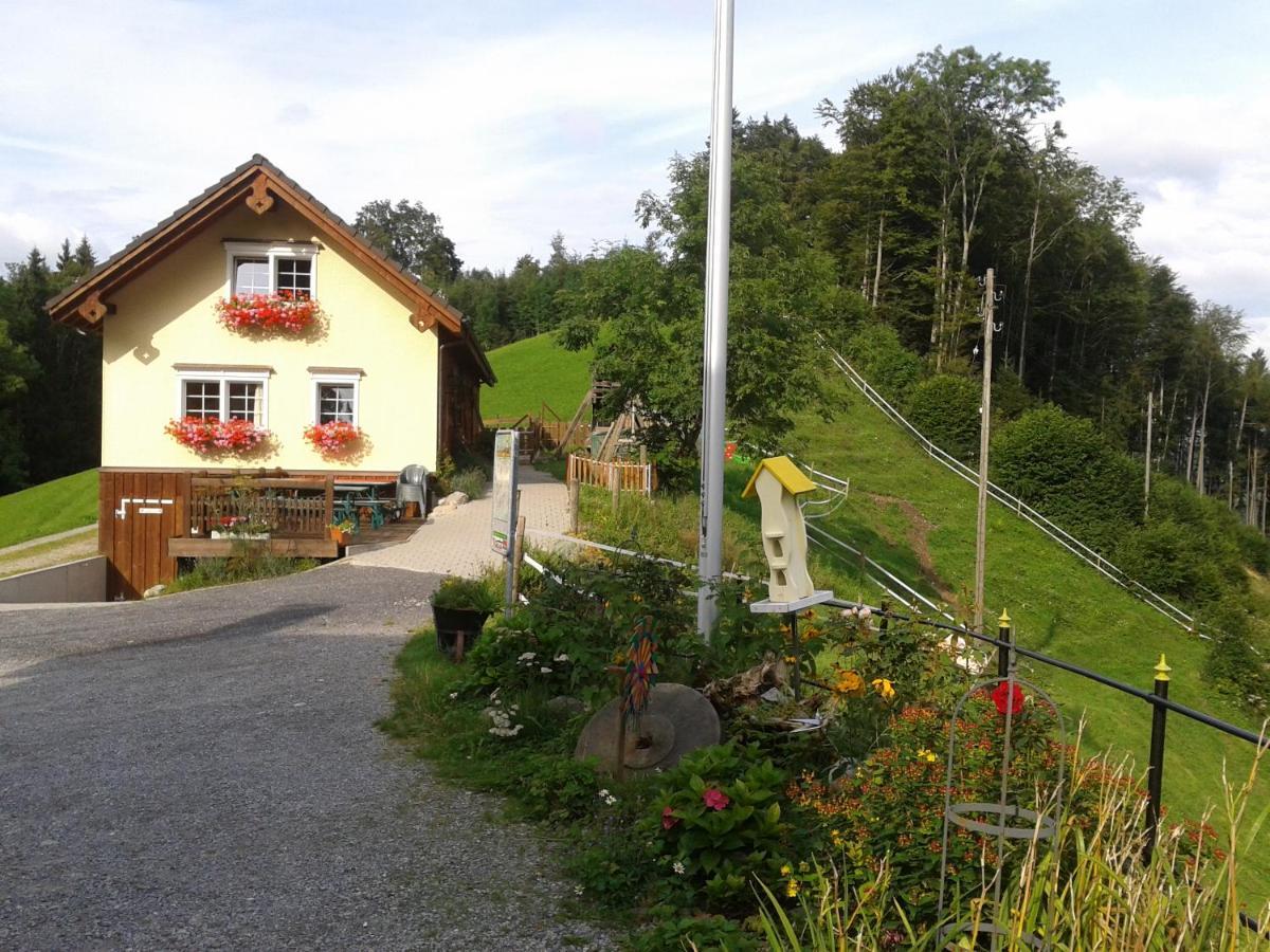 Gasthaus Fuchsacker Degersheim Bagian luar foto