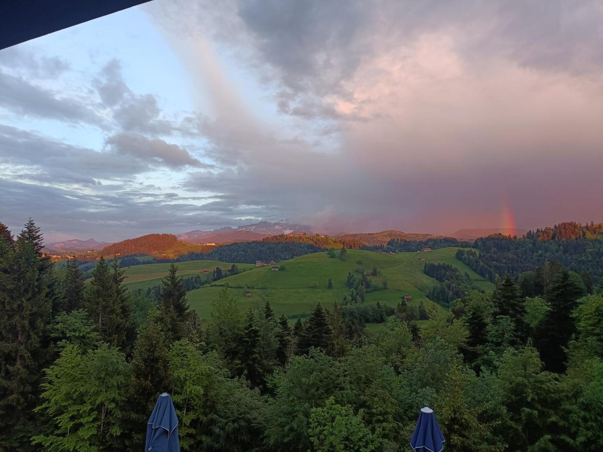 Gasthaus Fuchsacker Degersheim Bagian luar foto