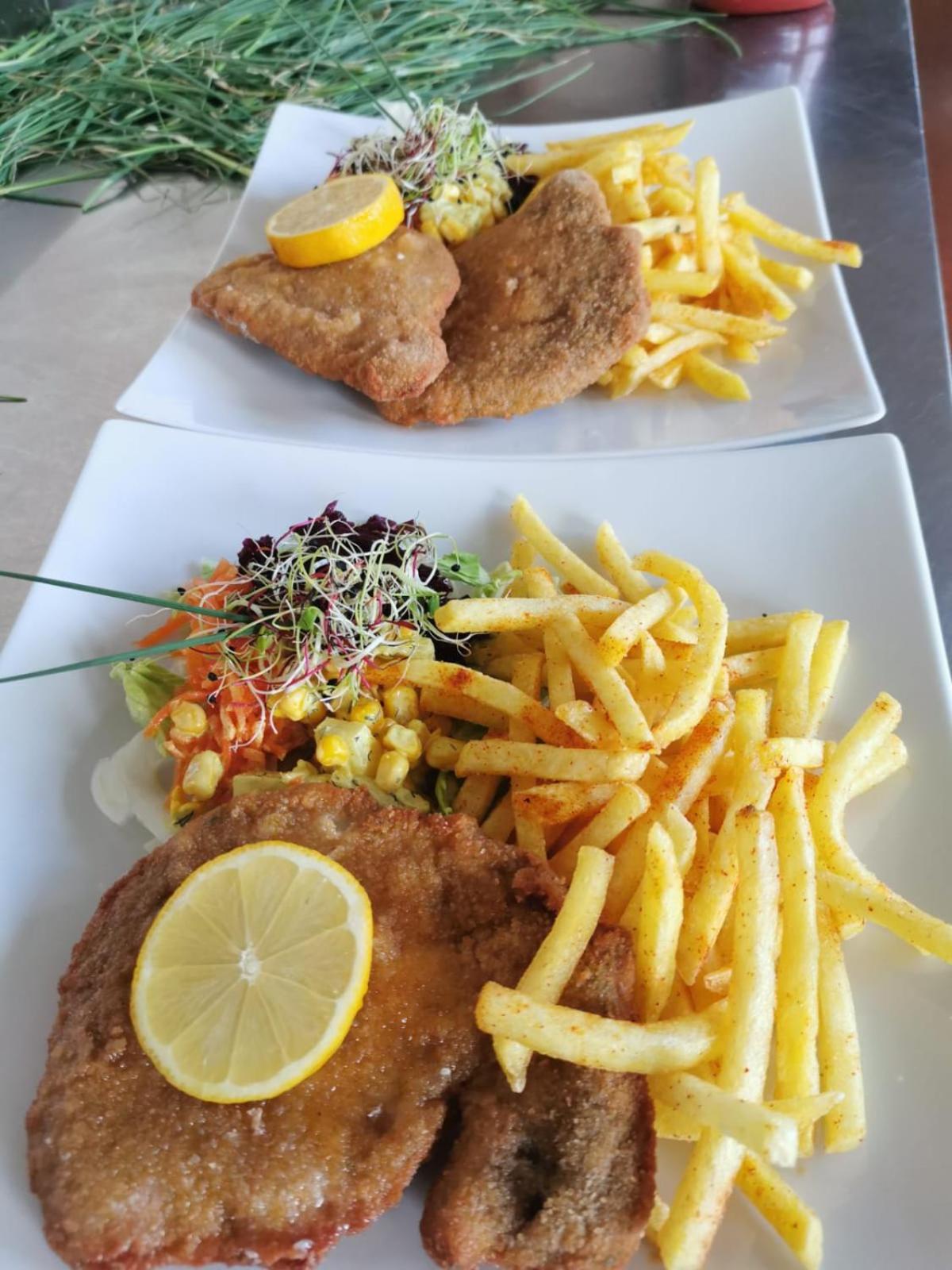 Gasthaus Fuchsacker Degersheim Bagian luar foto